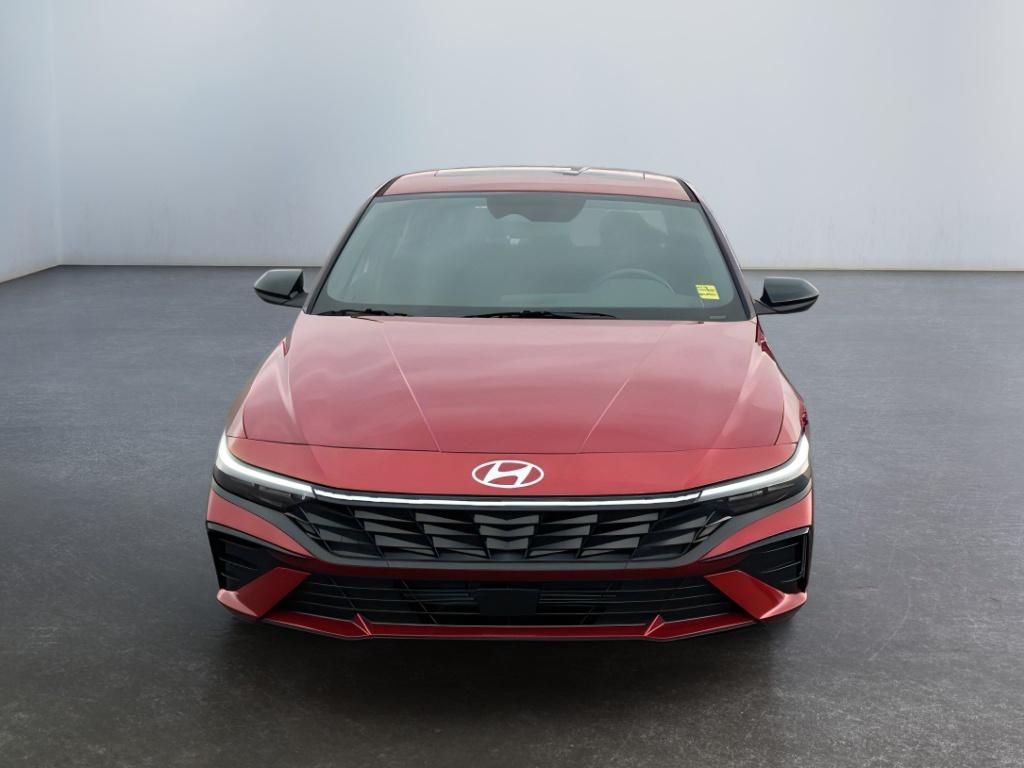 2026 Hyundai Elantra SEL Sport photo 2