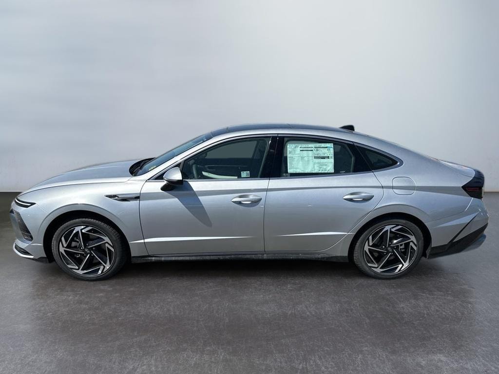 New 2024 Hyundai Sonata SEL Convenience Sedan