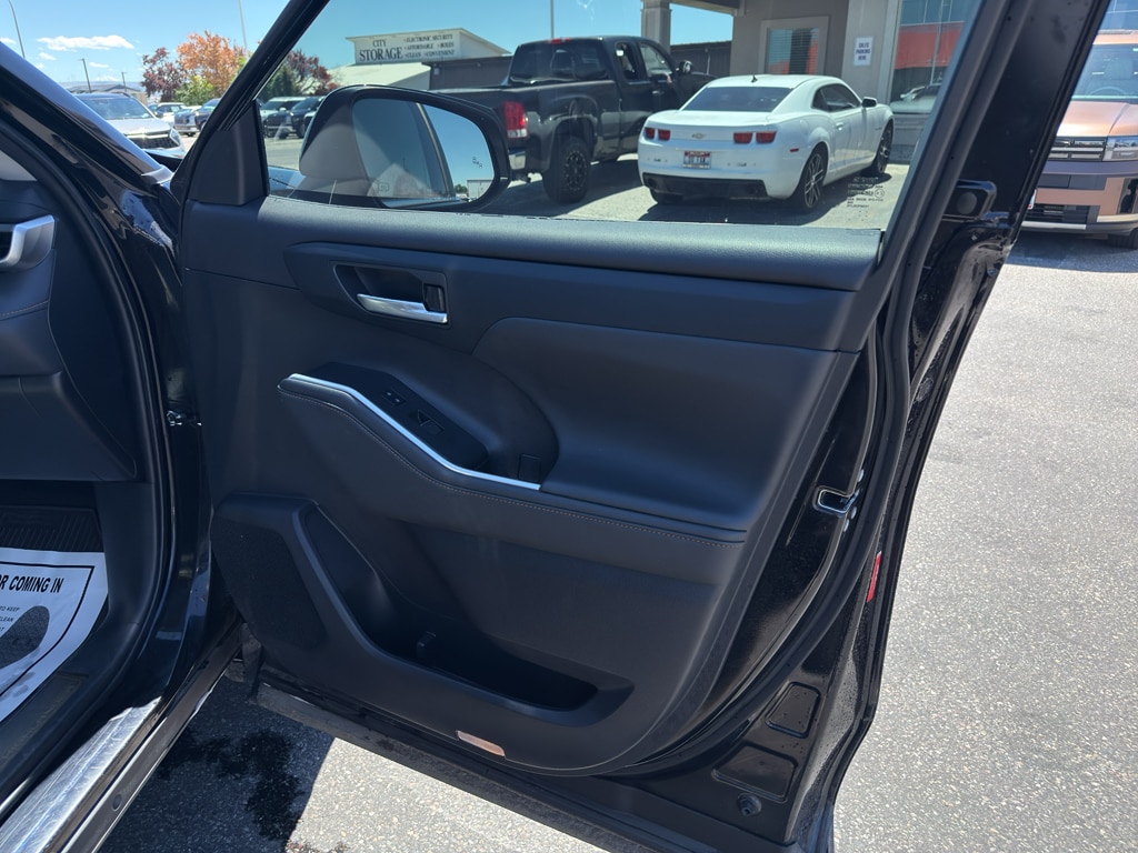 2023 Toyota Highlander Bronze Edition - Photo 19