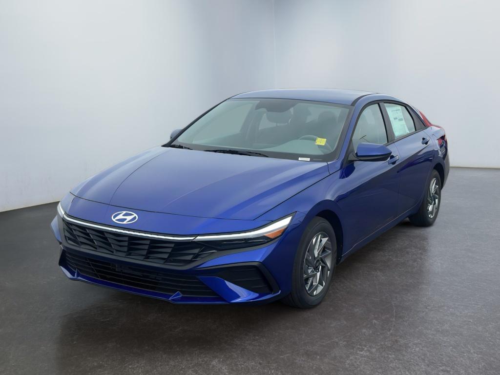 2026 Hyundai Elantra Blue's photo