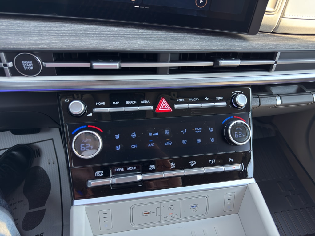 2026 Hyundai Santa Fe Limited - Photo 11