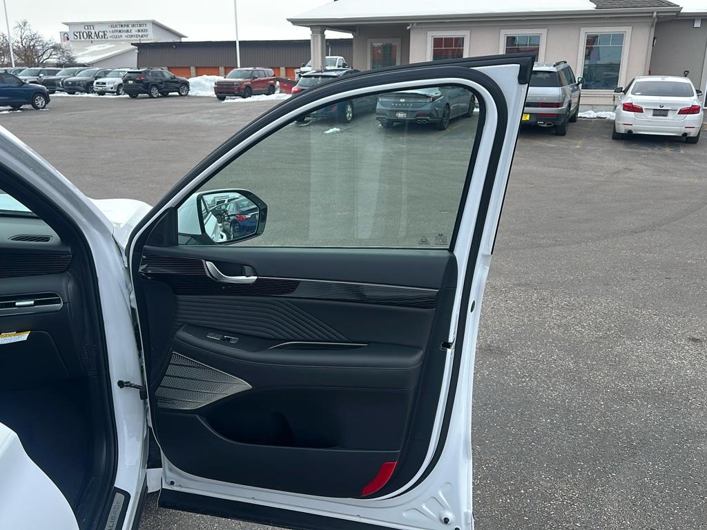 2025 Hyundai Palisade Calligraphy Night Edition - Photo 24