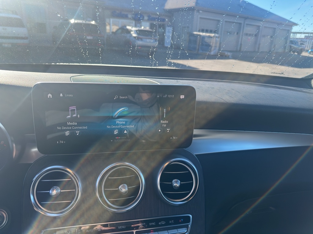 2022 Mercedes-Benz GLC GLC300 - Photo 10
