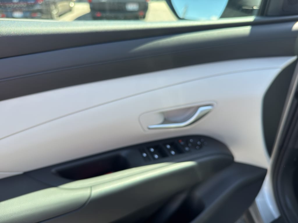 2025 Hyundai Tucson SEL - Photo 15
