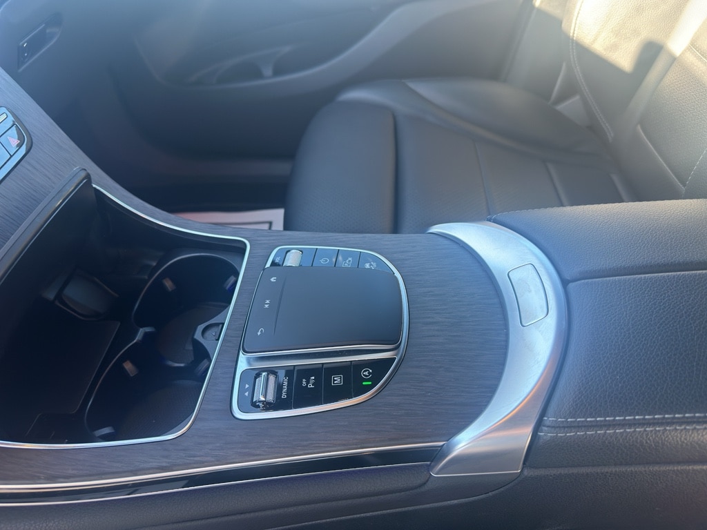 2022 Mercedes-Benz GLC GLC300 - Photo 11