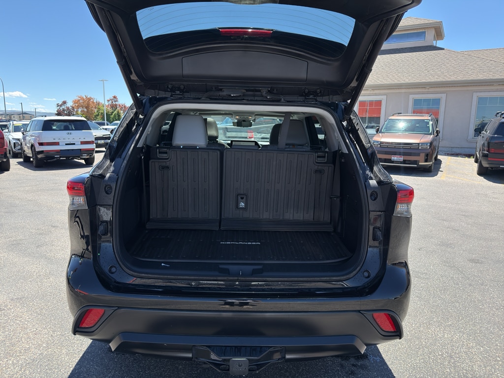 2023 Toyota Highlander Bronze Edition - Photo 21