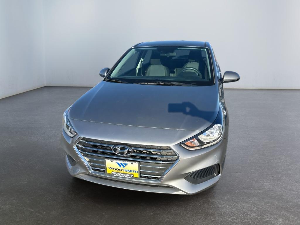 2021 Hyundai Accent SE photo 2
