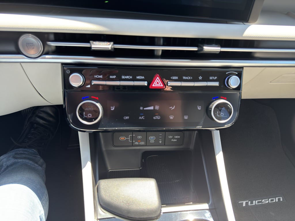 2025 Hyundai Tucson SEL - Photo 11