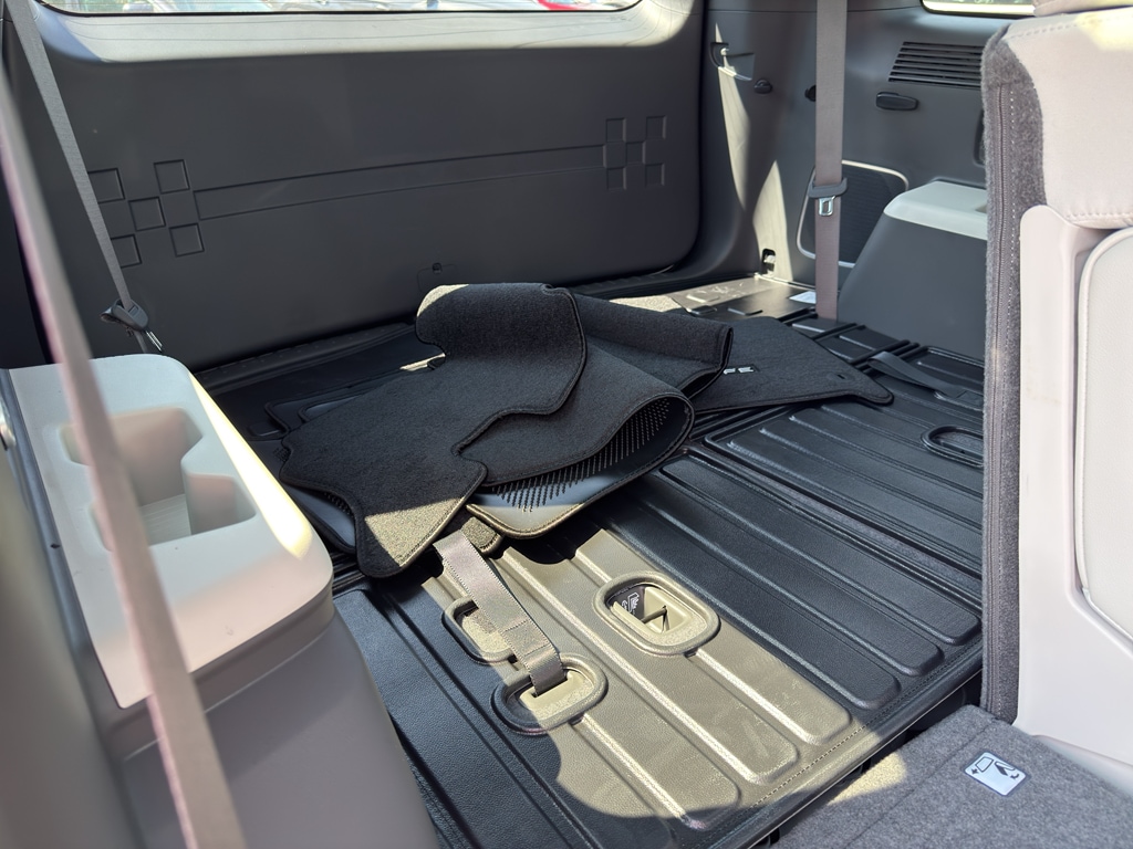 2026 Hyundai Santa Fe Limited - Photo 20