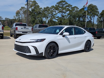 2025 Toyota Camry SE SE