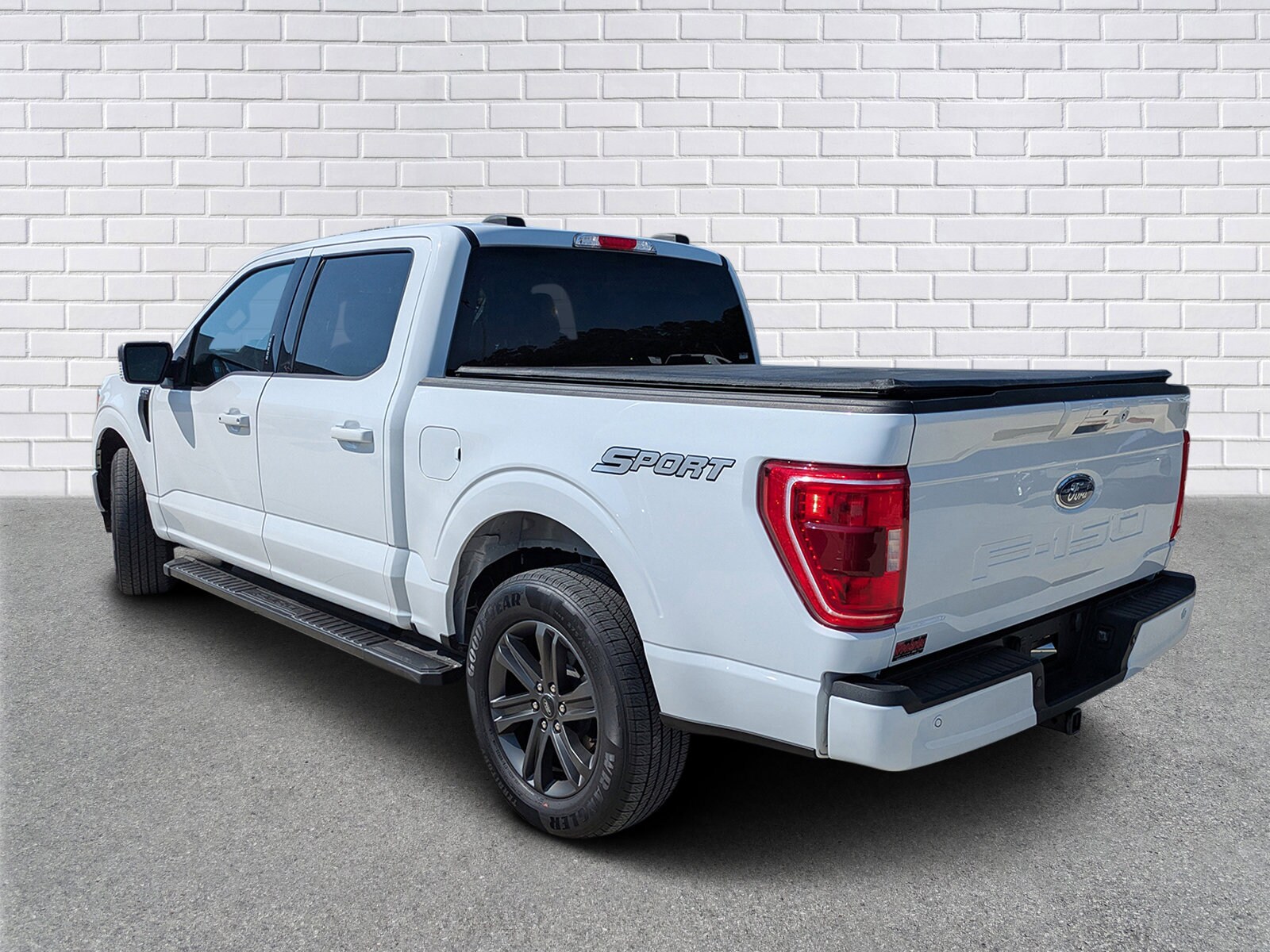 2023 Ford F-150 XLT photo 3