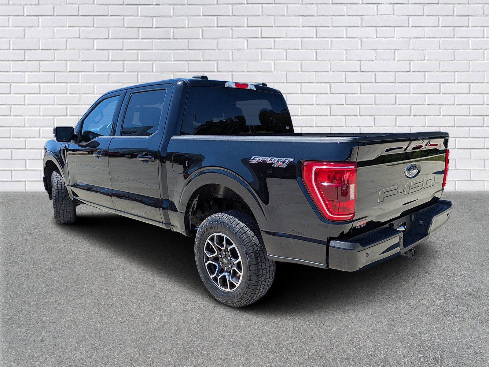 2023 Ford F-150 XLT photo 3
