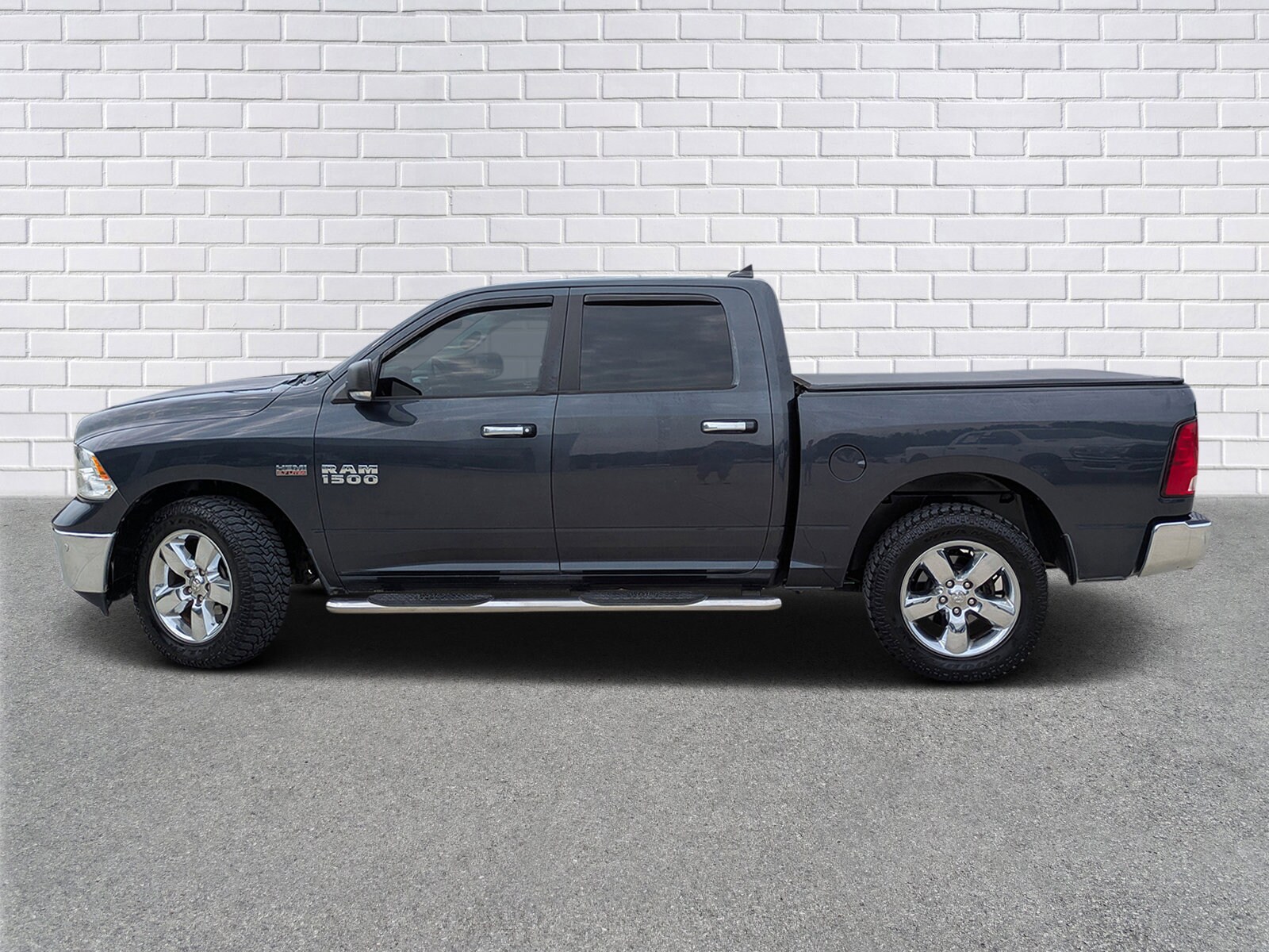 2017 Ram 1500 Big Horn photo 2