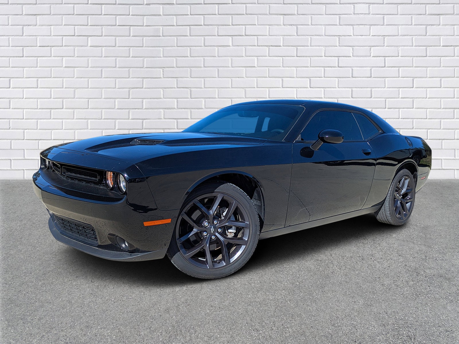 2021 Dodge Challenger SXT's photo