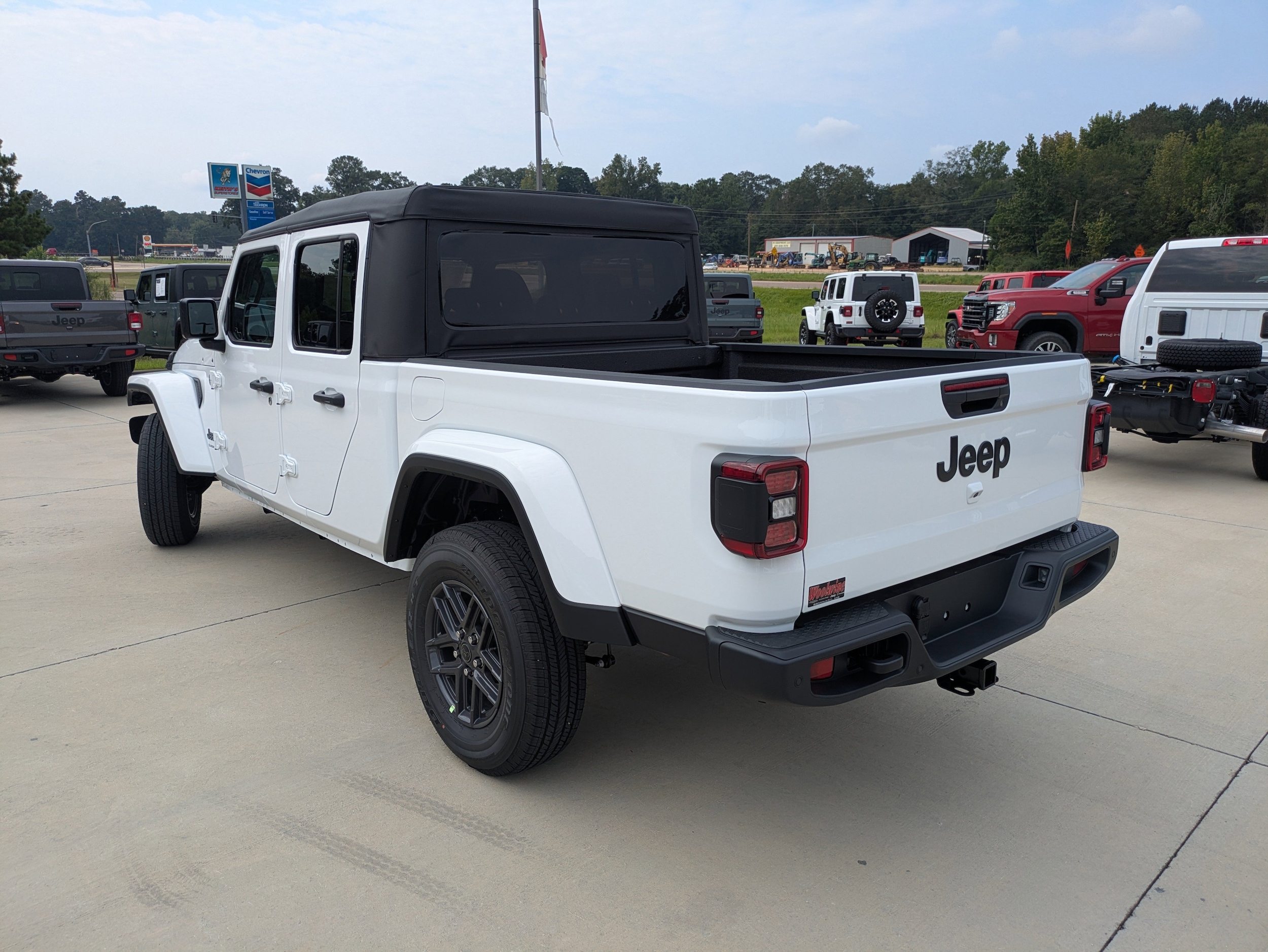 2025 Jeep Gladiator Sport S - Photo 6
