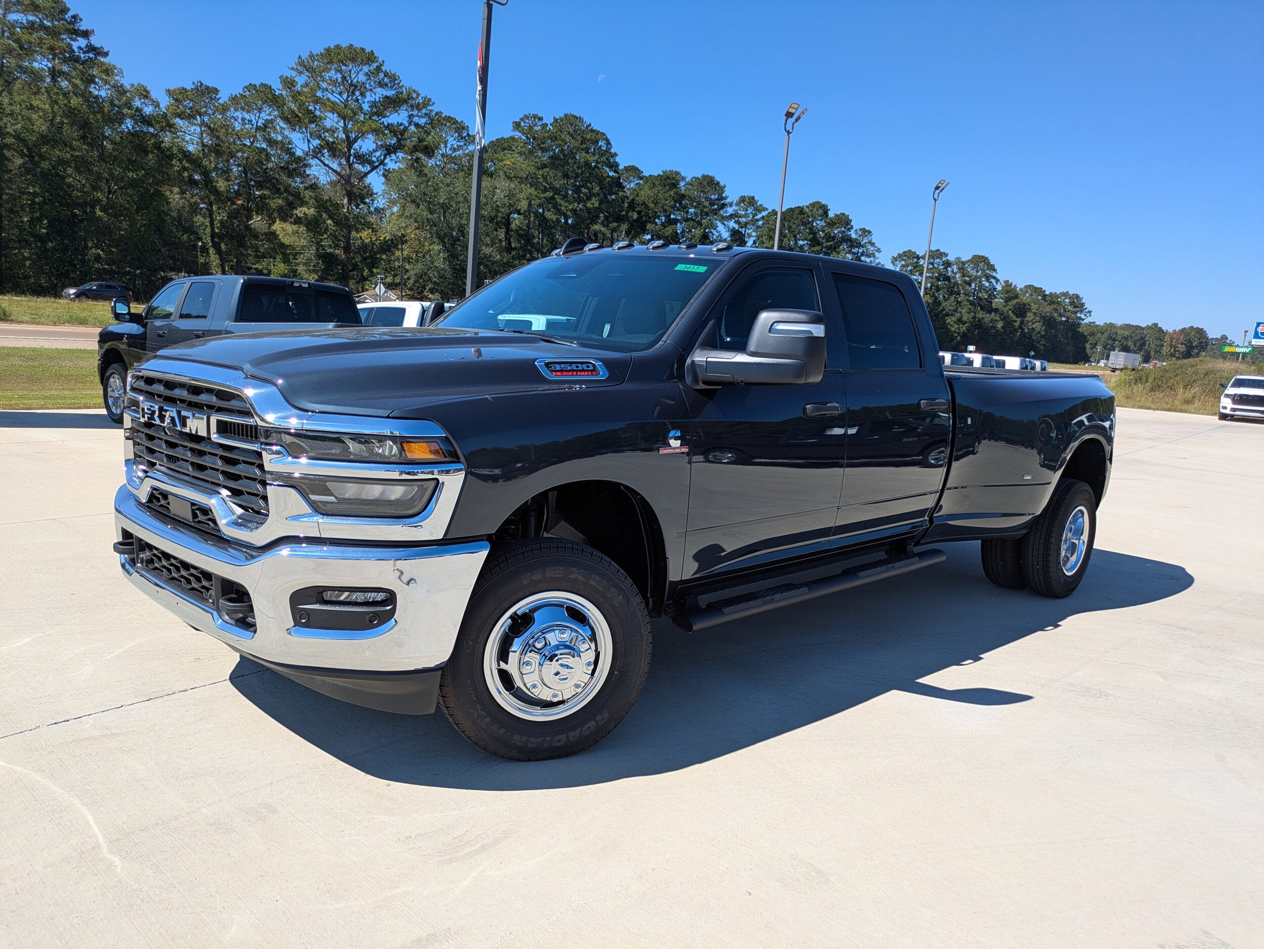 2026 Ram 3500 Tradesman photo 4