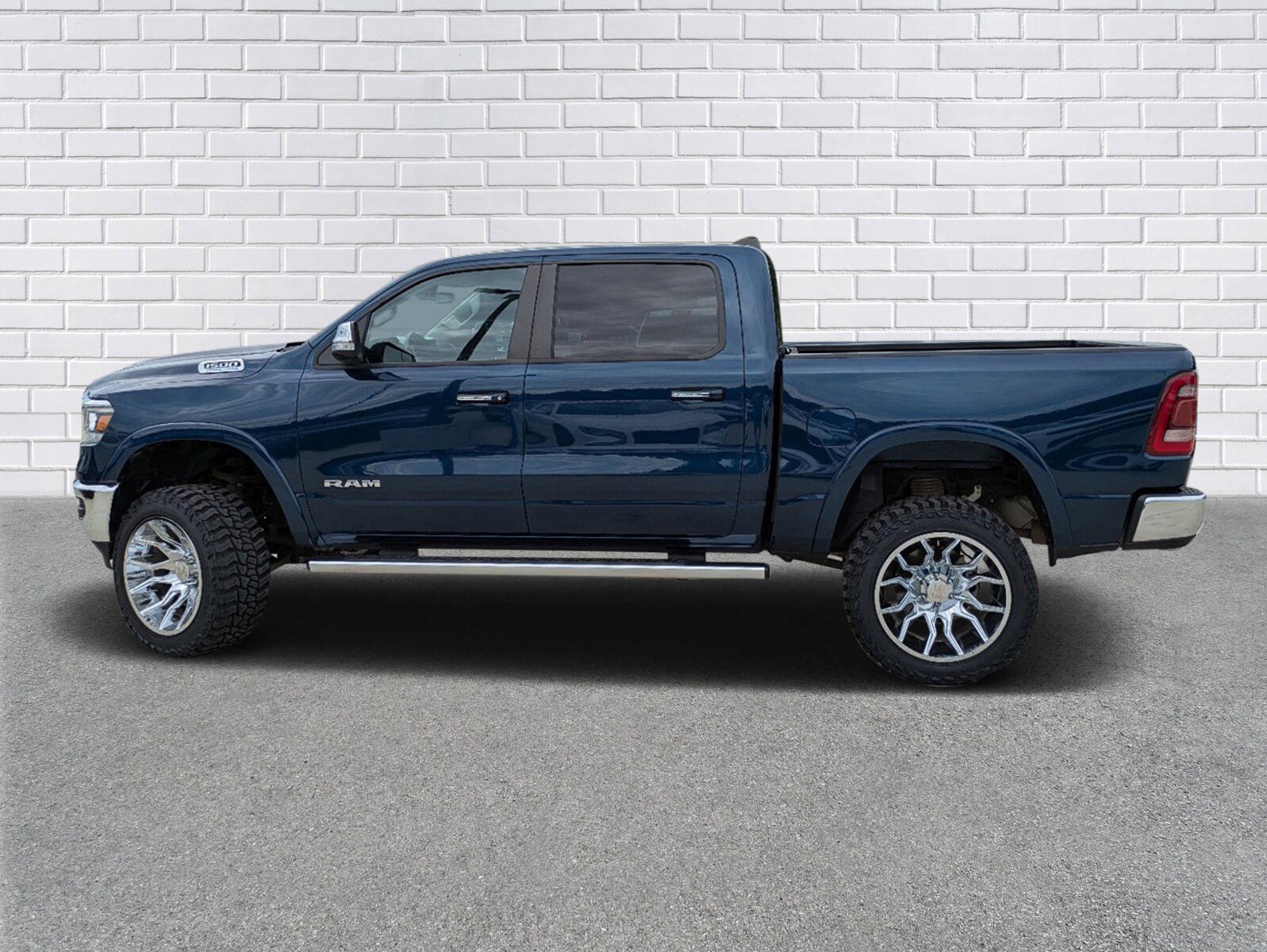 Used 2022 RAM Ram 1500 Pickup Laramie with VIN 1C6SRFJT6NN294970 for sale in Seminary, MS