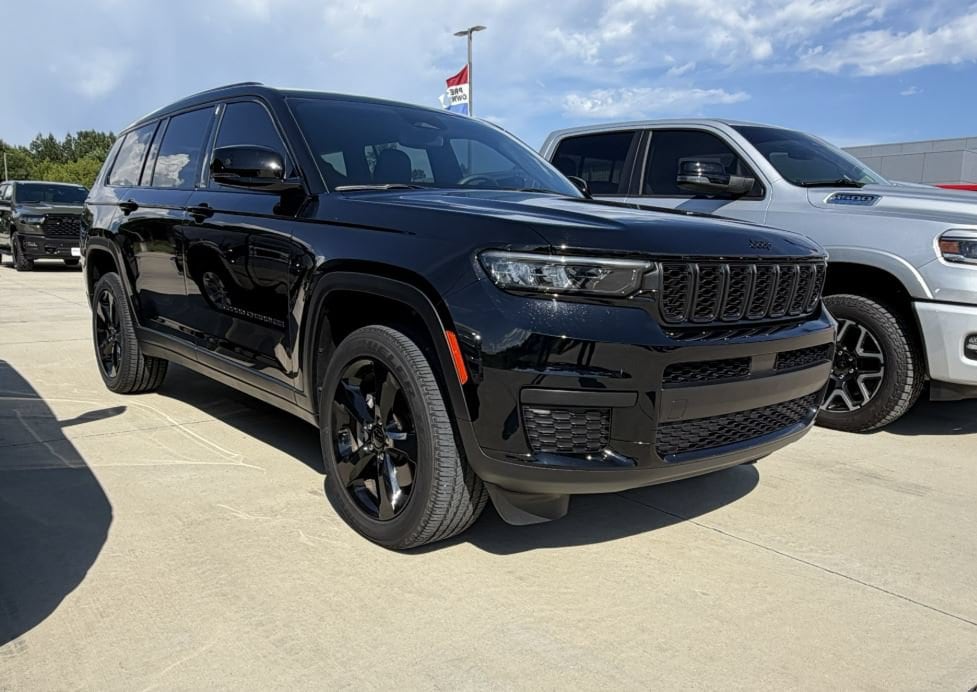 2024 Jeep Grand Cherokee L Altitude X RWD