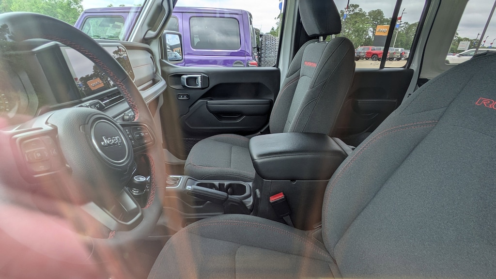 Used 2025 Jeep Wrangler Rubicon Rubicon 4x4