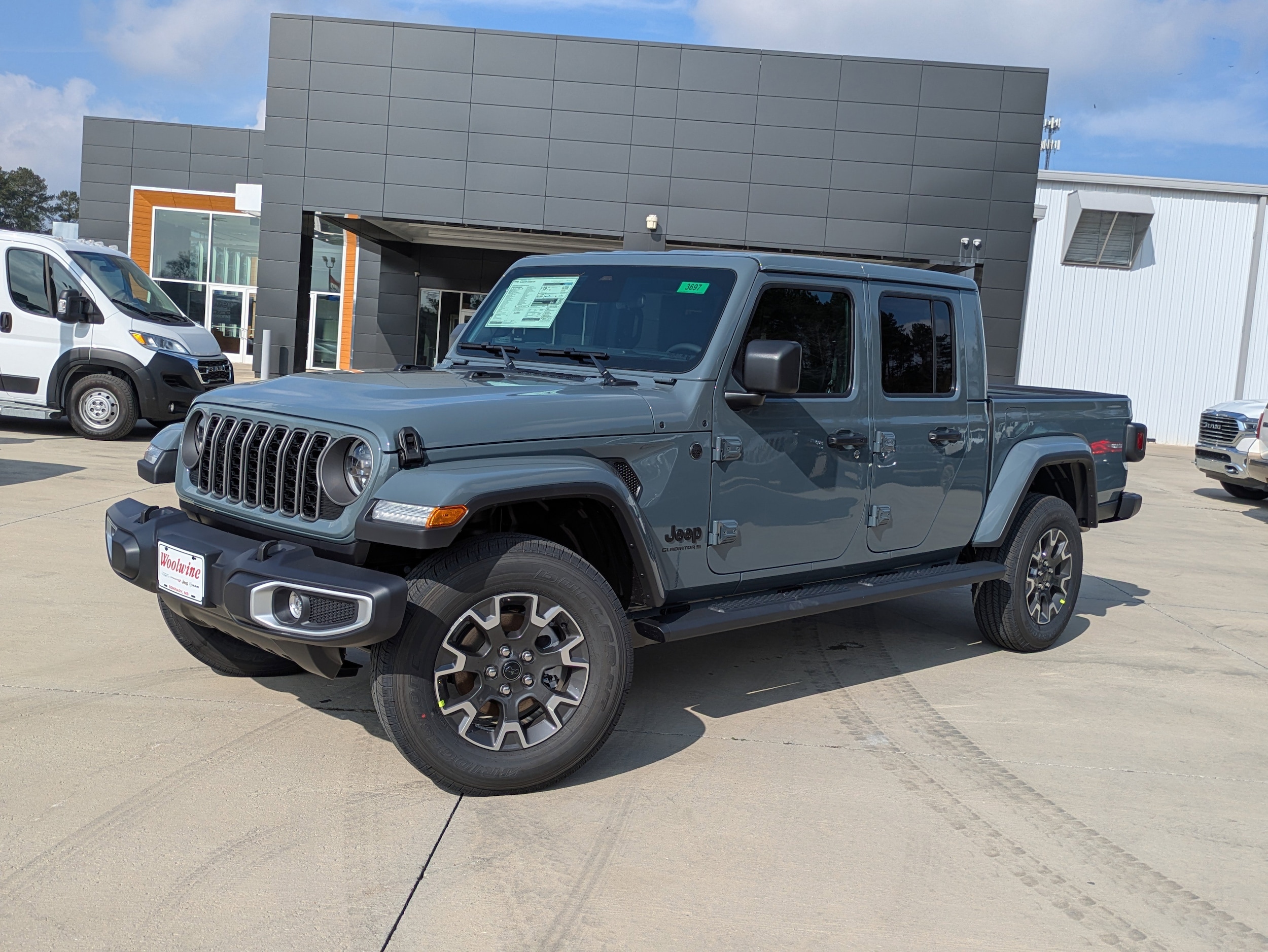 2026 Jeep Gladiator Sahara's photo