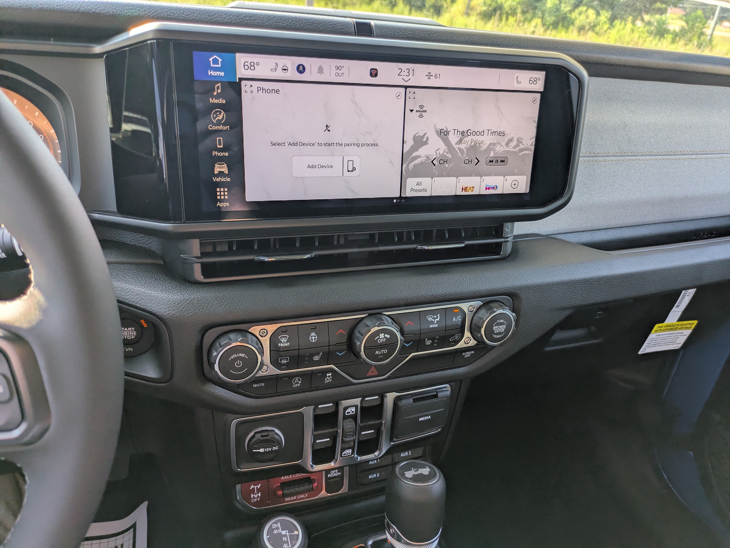 2025 Jeep Wrangler 4-Door Willys - Photo 9
