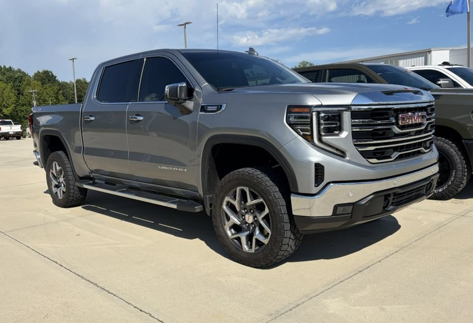 Sterling Metallic 2024 GMC Sierra 1500 Pickup Truck Four-Wheel Drive Automatic