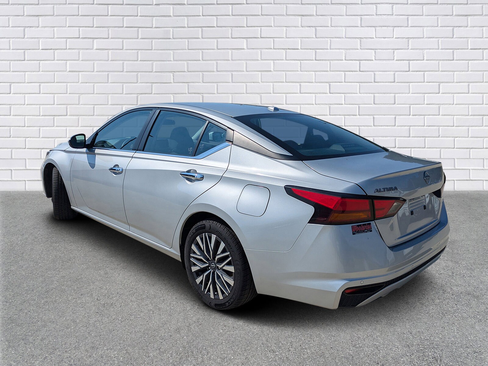 2023 Nissan Altima 2.5 SV photo 3