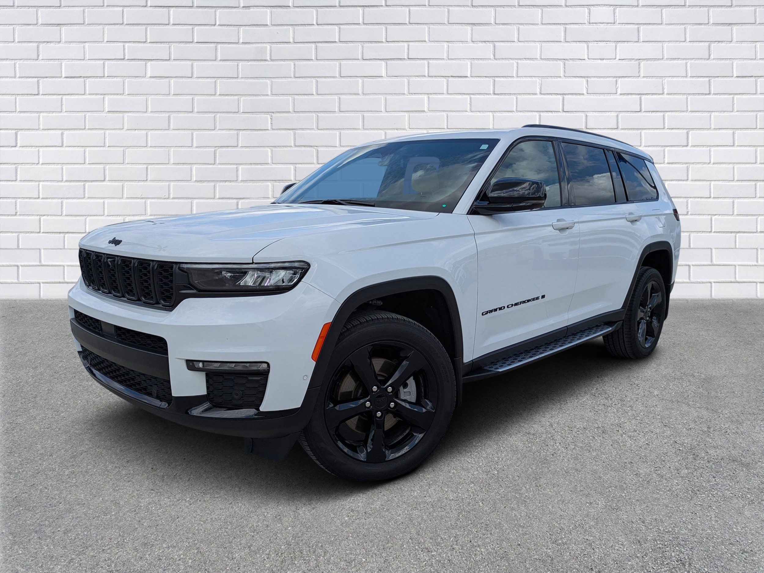 2025 Jeep Grand Cherokee L Limited 4x4's photo