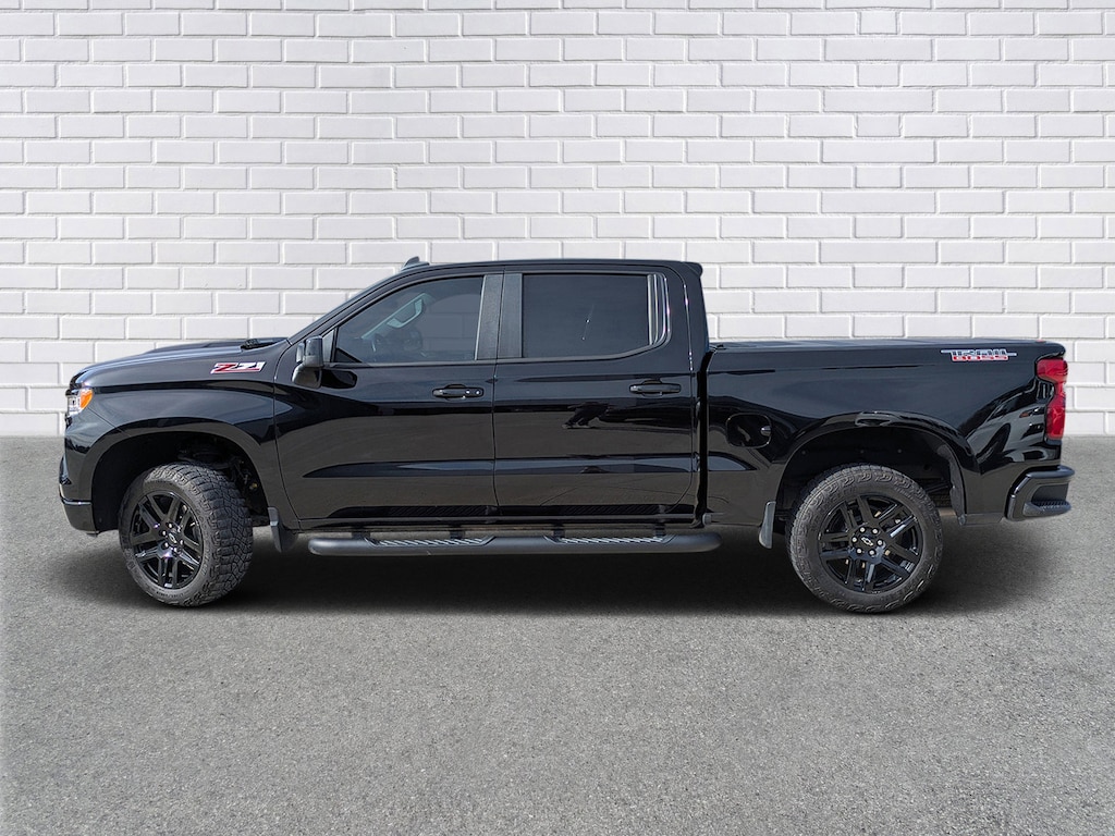 Used 2024 Chevrolet Silverado 1500 LT Trail Boss 4WD Crew Cab 147 LT Trail Boss