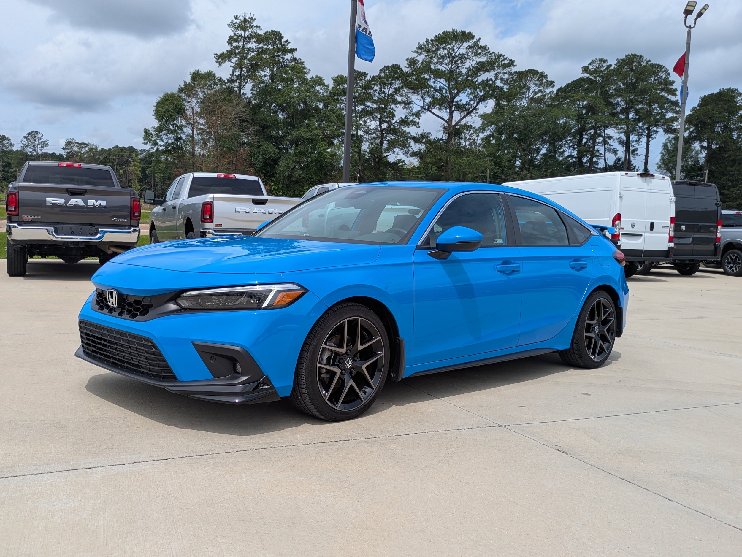 2024 Honda Civic Sport Touring CVT's photo