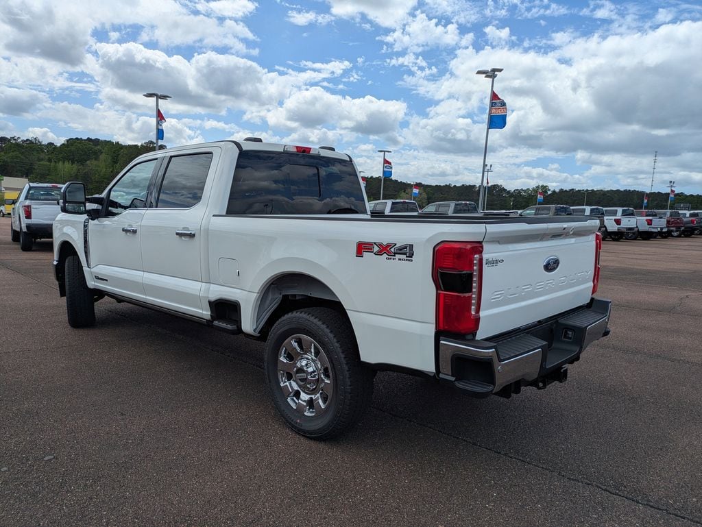 New 2026 Ford F-250 Lariat Truck Crew Cab