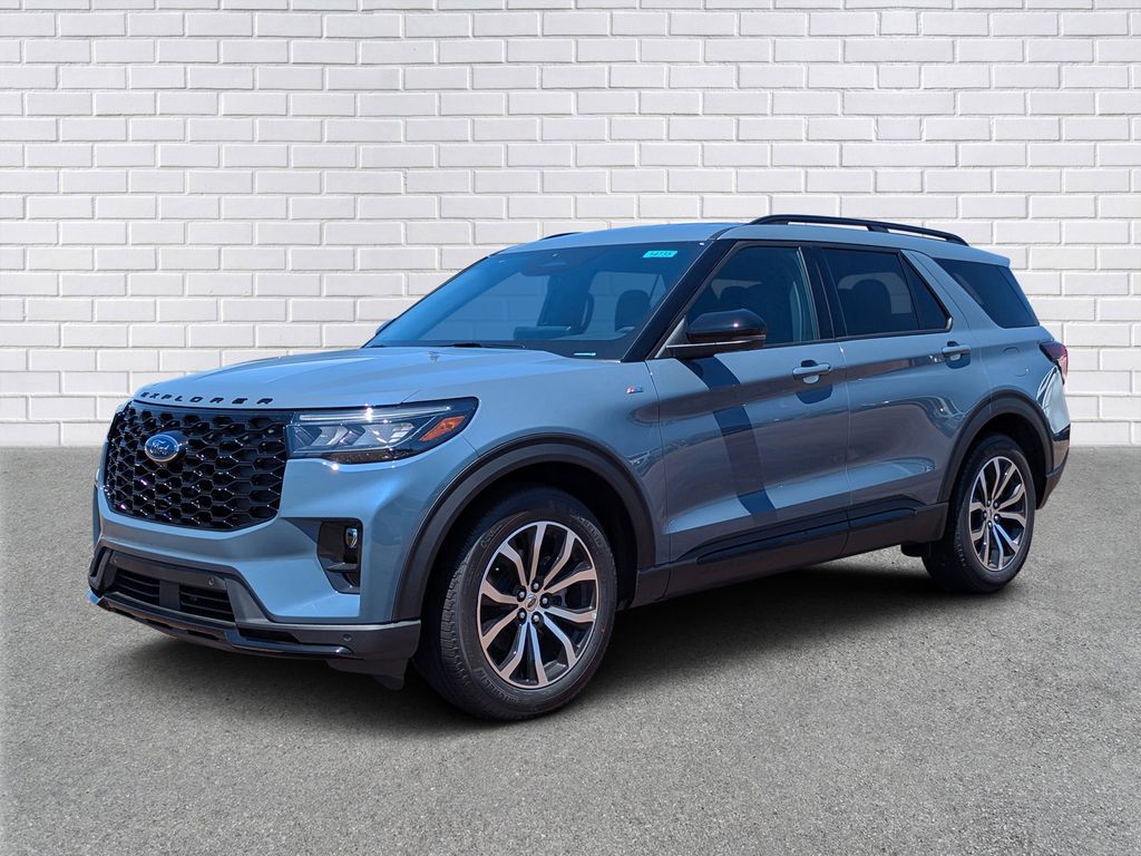 2026 Ford Explorer ST-LINE RWD's photo