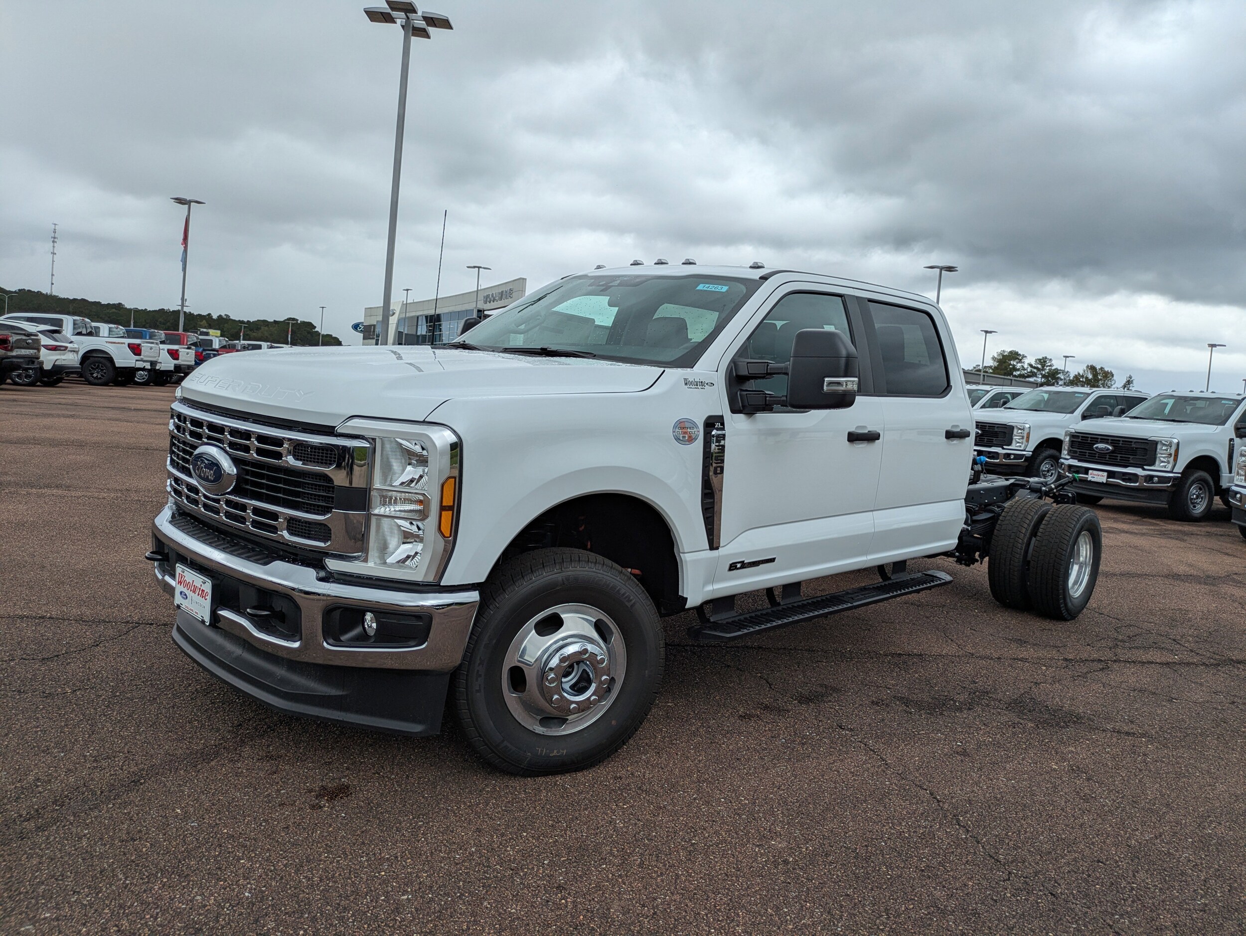 2026 Ford F-350 XL photo 4