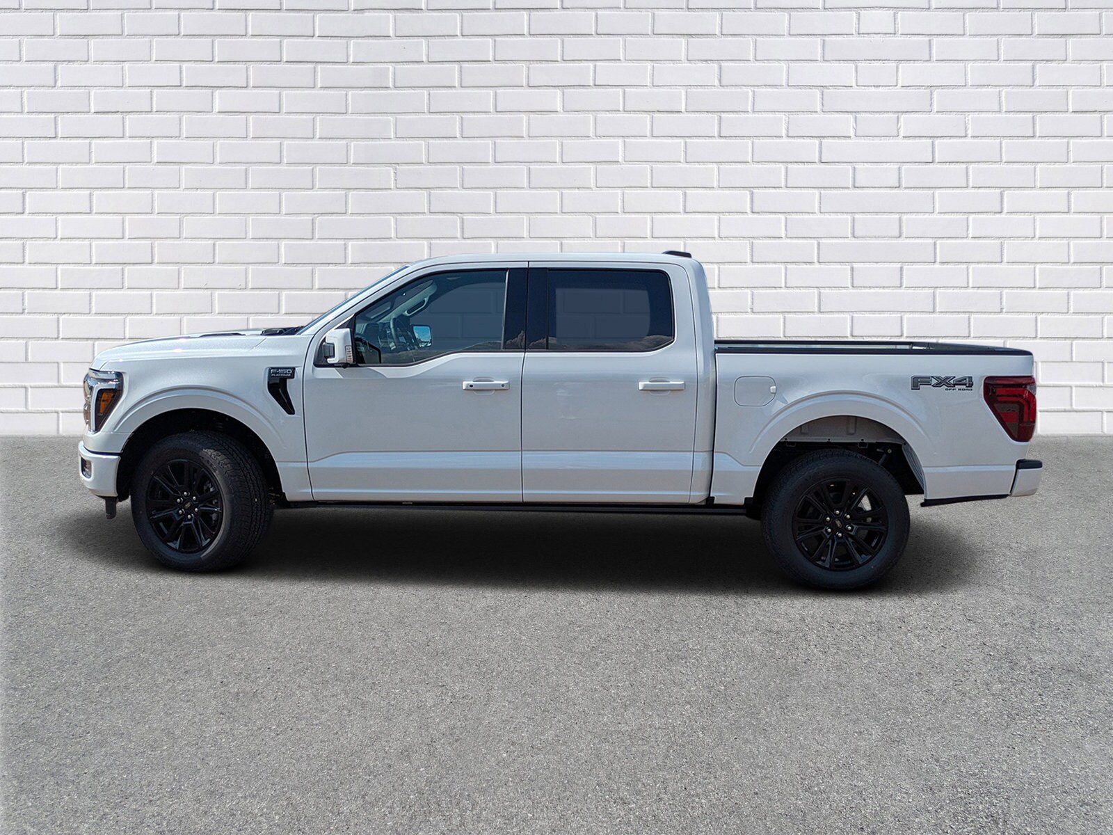 2025 Ford F-150 Platinum photo 2
