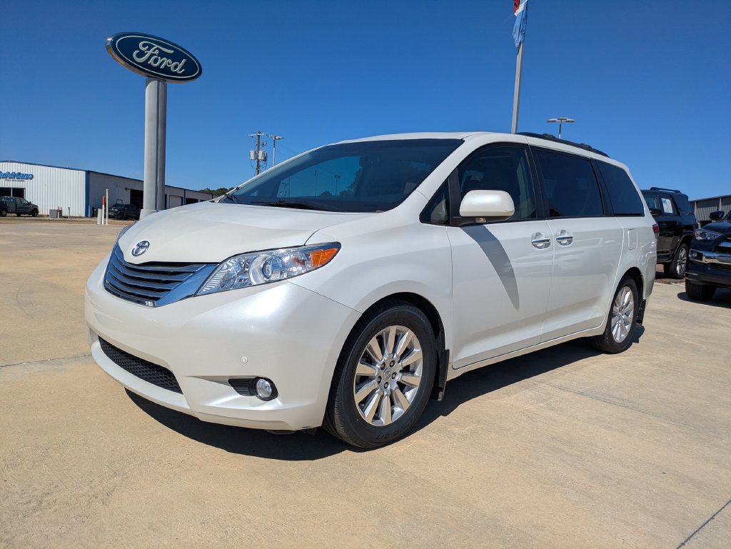 2012 Toyota Sienna
