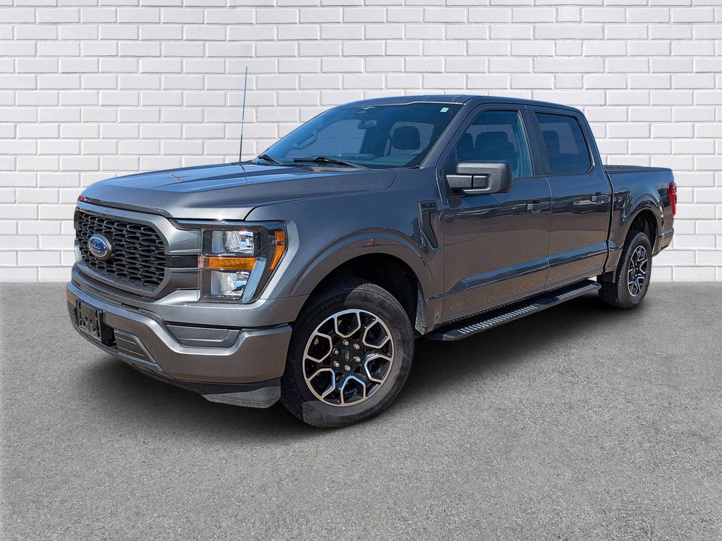 2023 Ford F-150 XL's photo