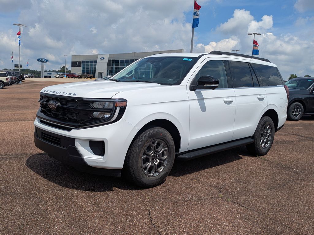 2026 Ford Expedition Active's photo