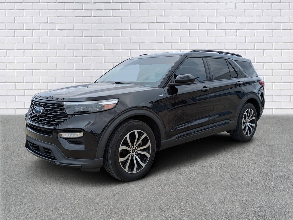 2022 Ford Explorer ST-LINE RWD's photo