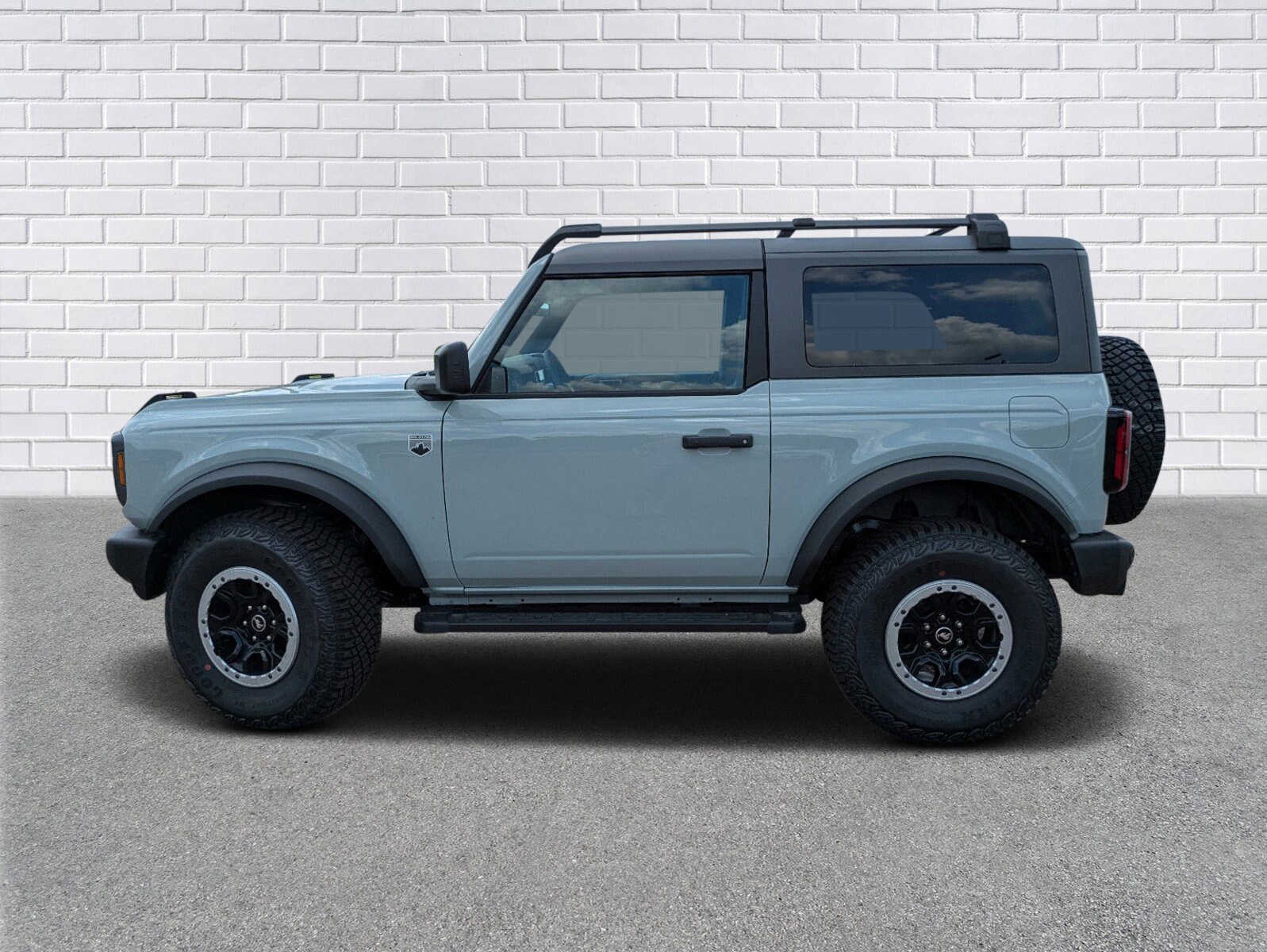 2024 Ford Bronco Big Bend photo 2