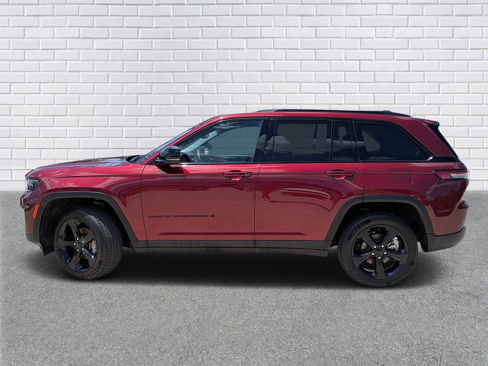 2023 Jeep Grand Cherokee Limited photo 2