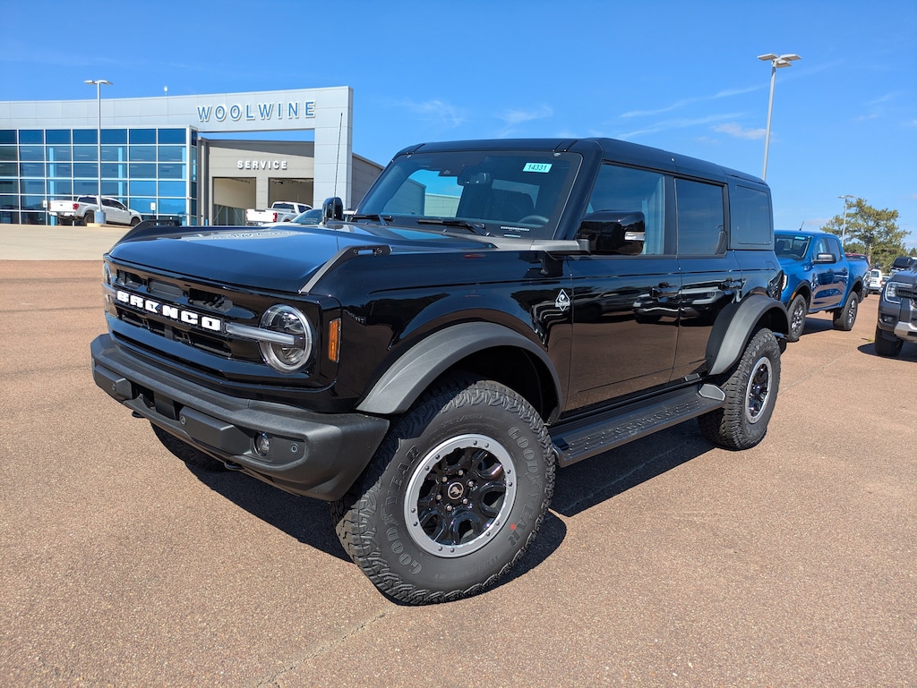 New 2025 Ford Bronco Outer Banks SUV