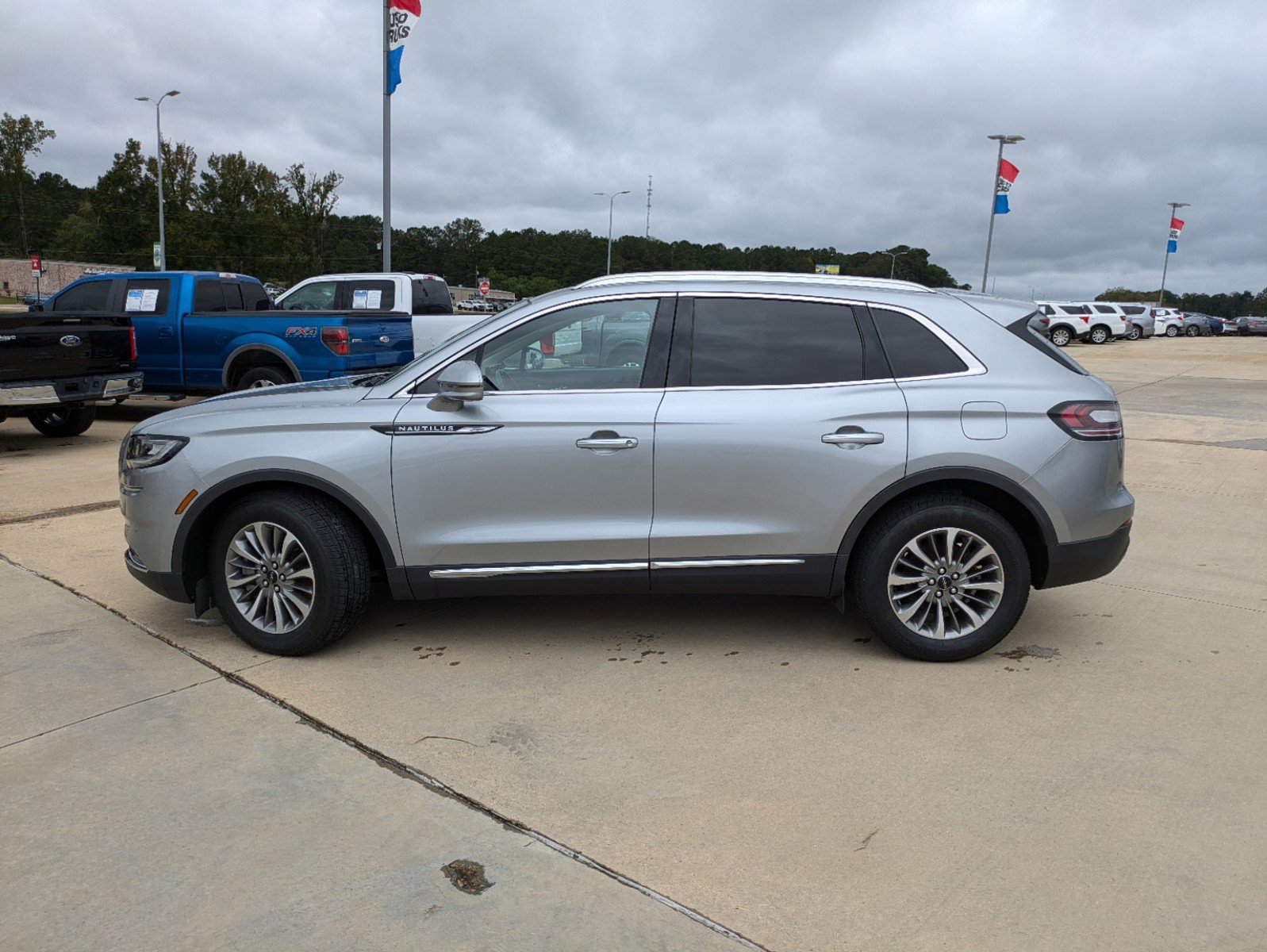 Used 2021 Lincoln Nautilus Reserve with VIN 2LMPJ6K99MBL08539 for sale in Collins, MS