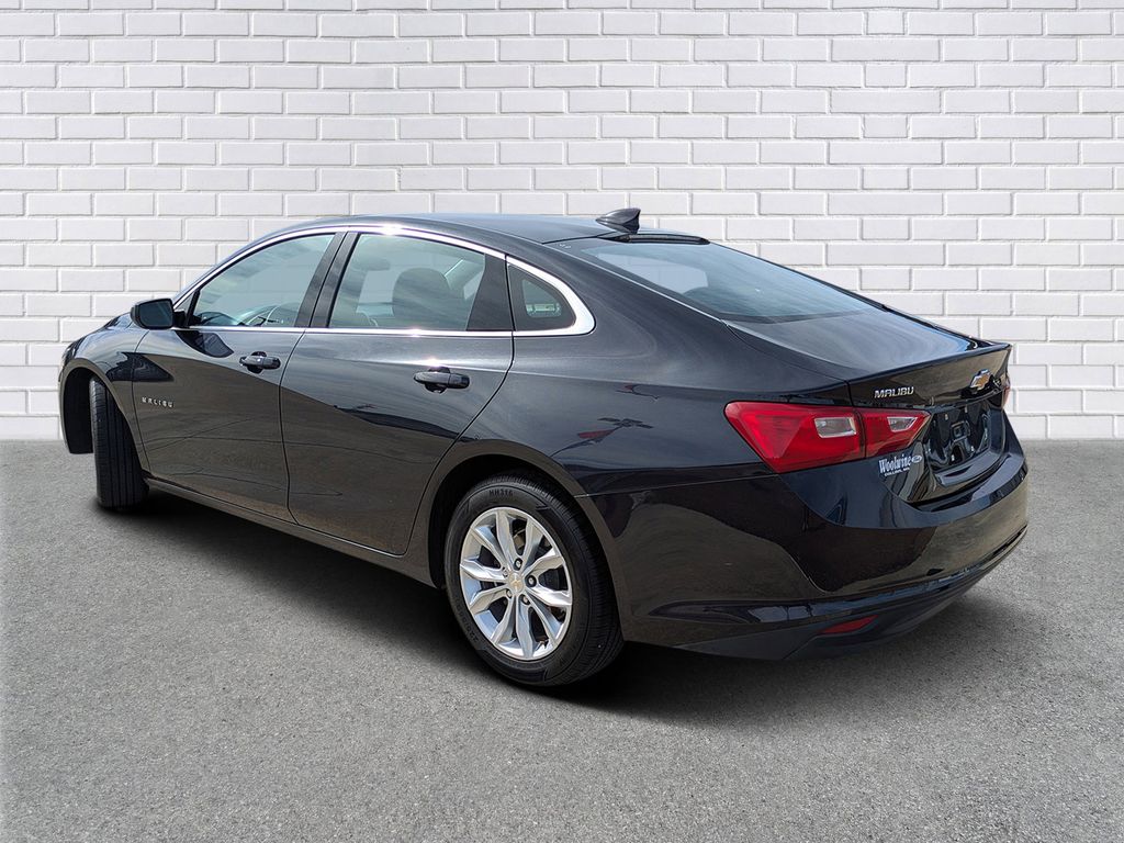 2023 Chevrolet Malibu 1LT photo 3