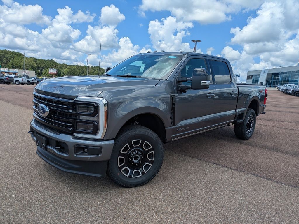 New 2025 Ford F-250 Platinum Truck Crew Cab