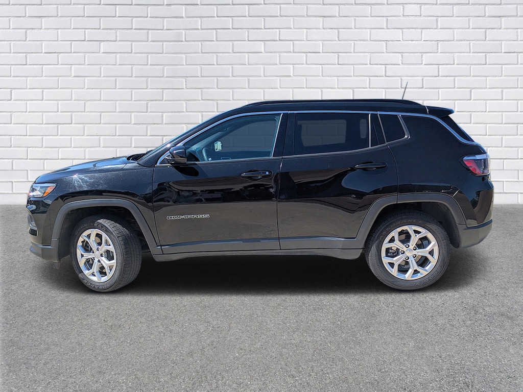 Used 2024 Jeep Compass Latitude SUV