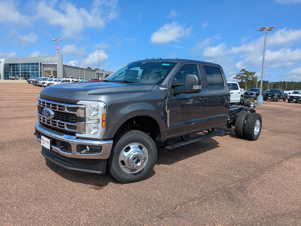 New 2026 Ford F-350 Chassis XL Truck Crew Cab