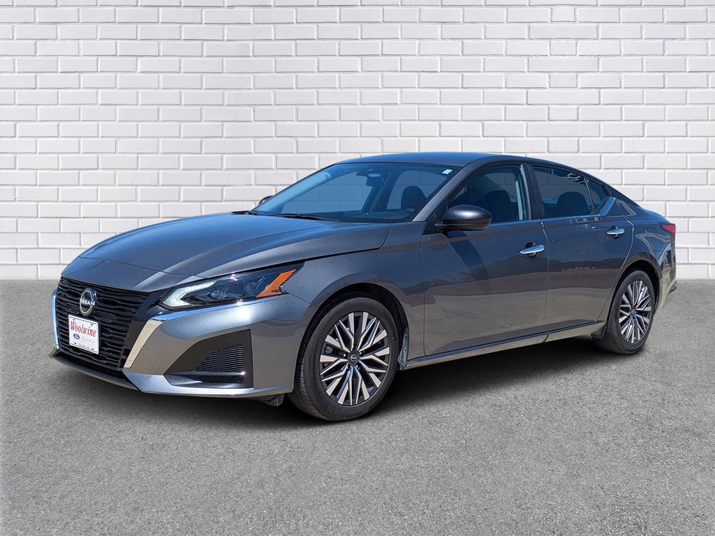 2025 Nissan Altima 2.5 SV's photo