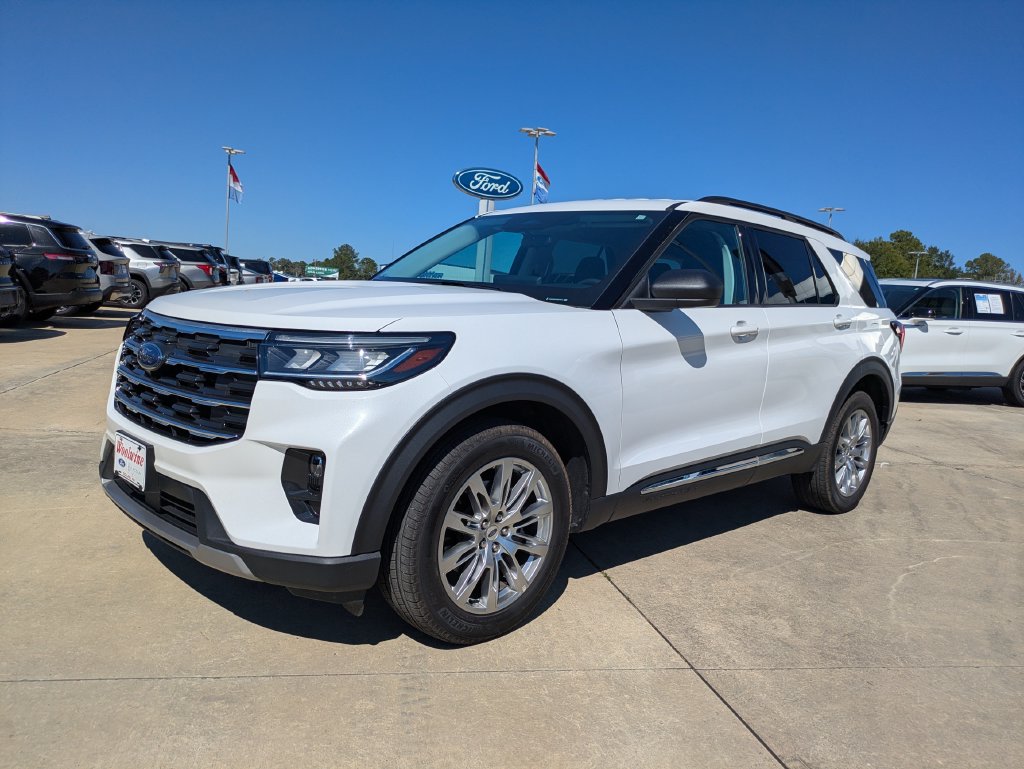 2025 Ford Explorer
