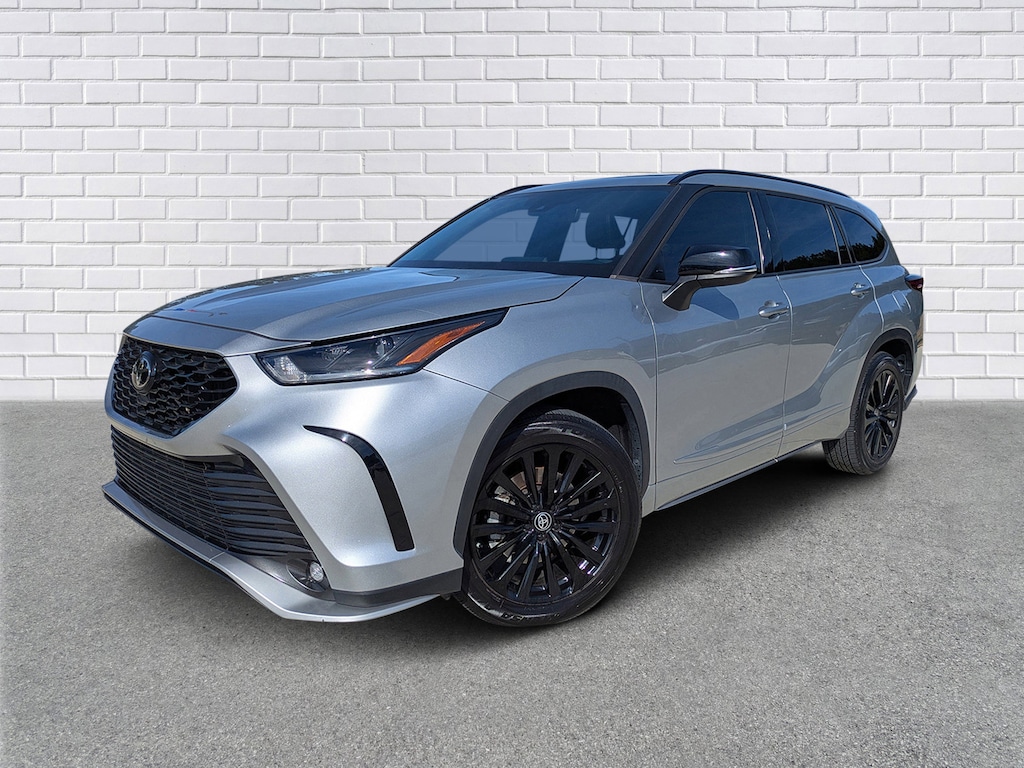 Used 2023 Toyota Highlander XSE SUV