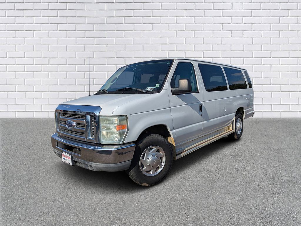 2010 Ford E-Series Econoline Wagon XL